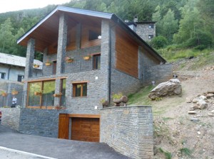 Detached house of very recent construction